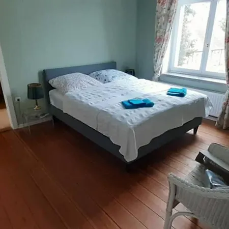 Laaser Gutshaus Mit Idyllischem Park- Malerwohnung Apartment *